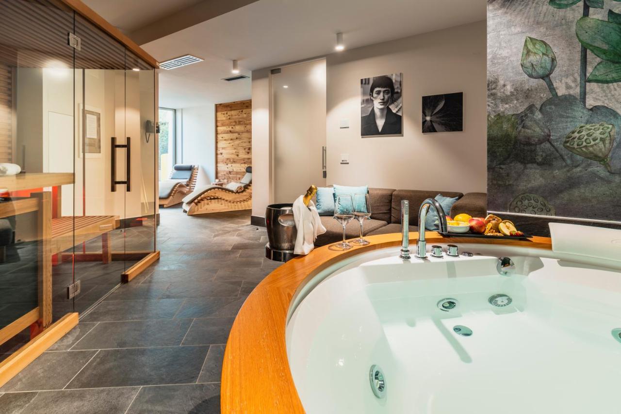 Suites Hotel Astor Беллуно Экстерьер фото