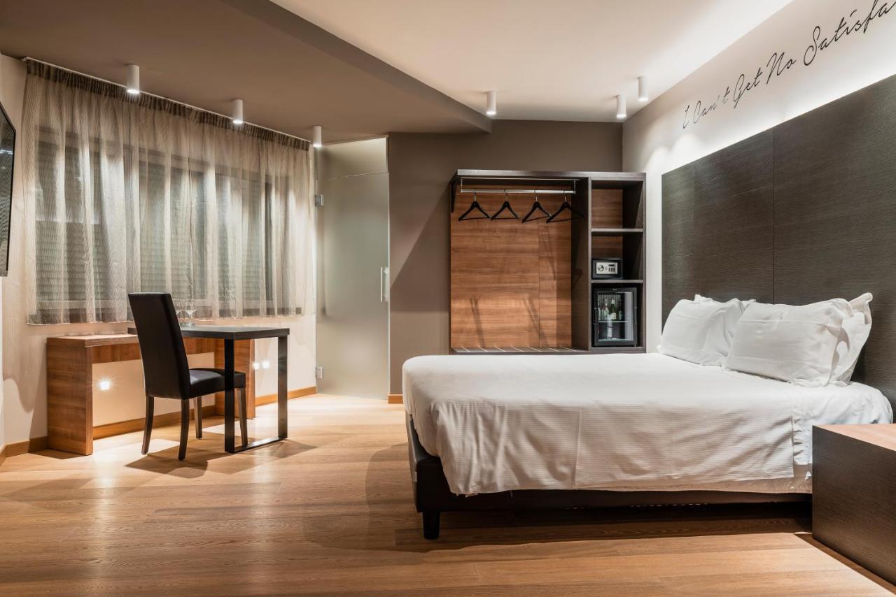 Suites Hotel Astor Беллуно Экстерьер фото