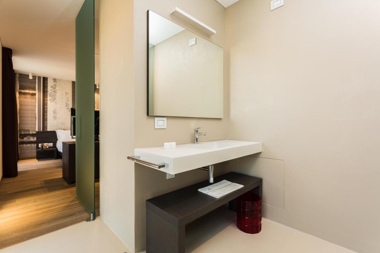 Suites Hotel Astor Беллуно Экстерьер фото